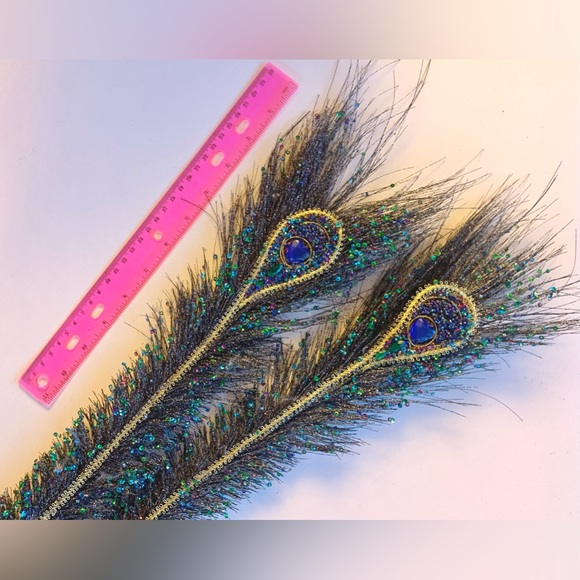 Decorative Peacock Feather Stems - Picture 2 of 4